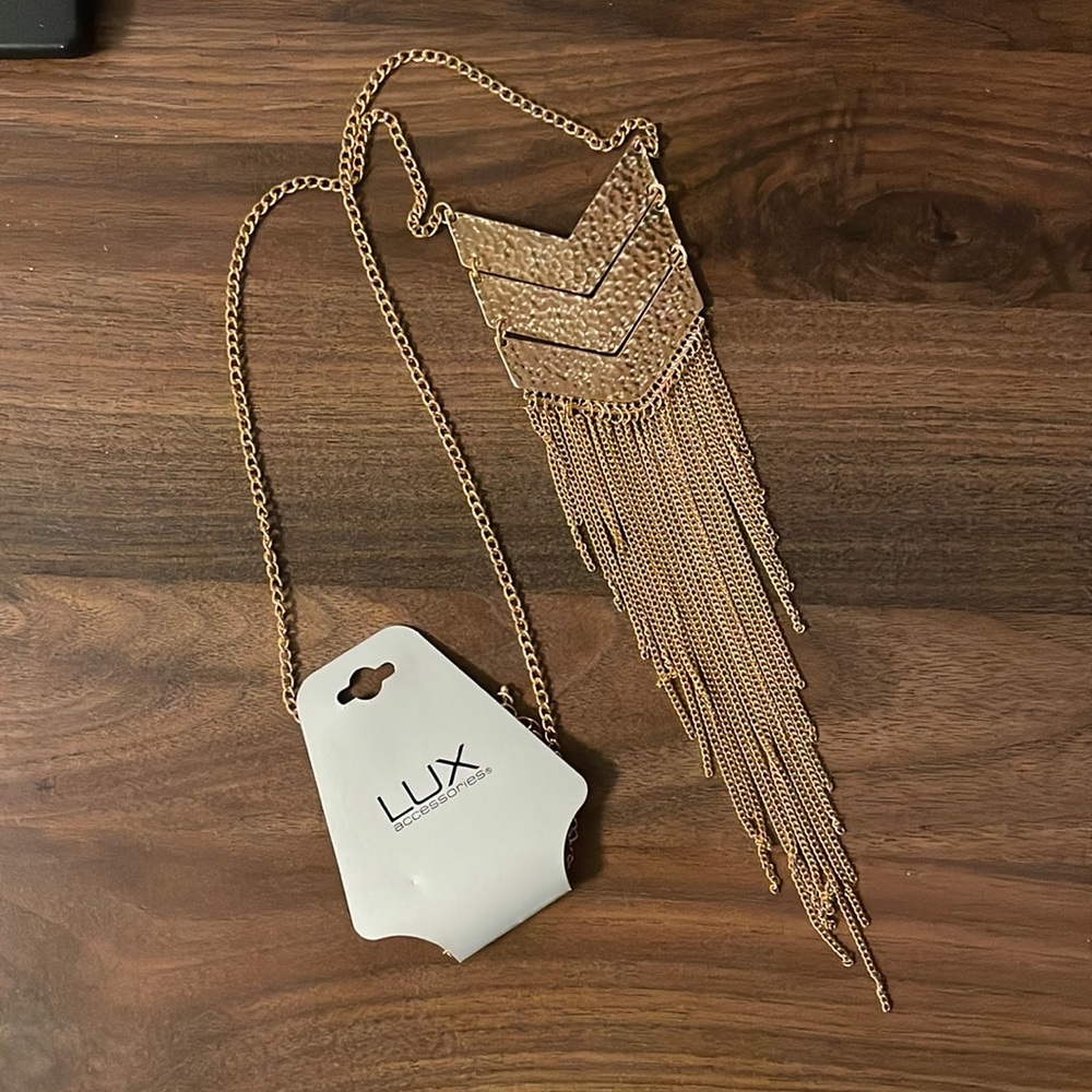 NWT Lux Necklace